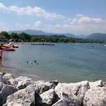 Gardasee With Pool ベッド・アンド・ブレックファスト *