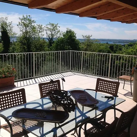 Gardasee With Pool Bed & Breakfast